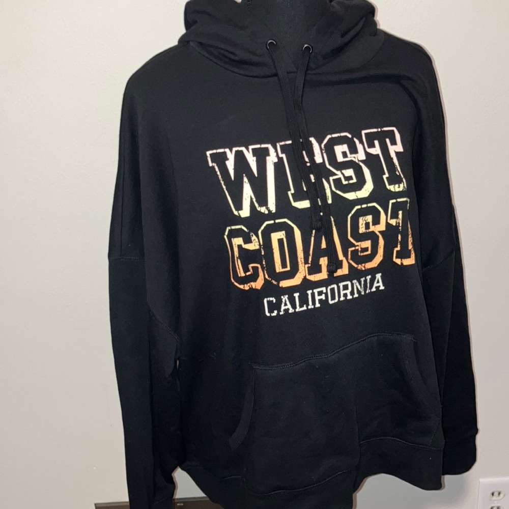 NWT HOODIE SIZE 0/L/12